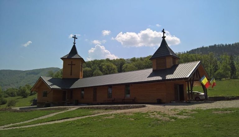 Schitul Sfântul Efrem cel Nou din Cristian, Brașov
